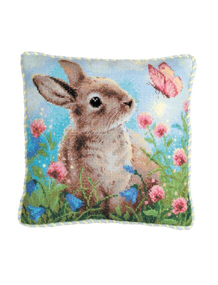 Наборы для вышивания Подушка «Кролик в клевере» – фото 1